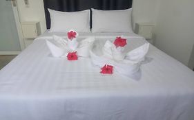 Baan Talay Hostel